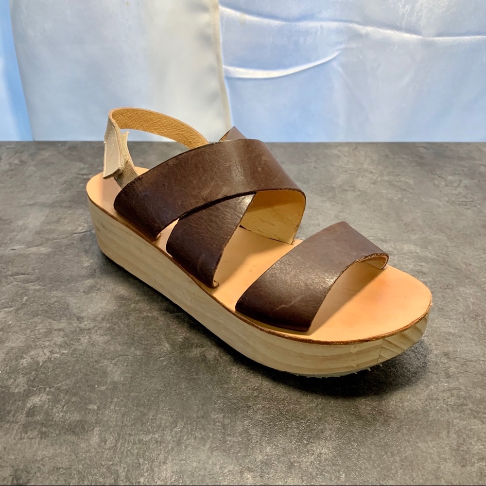 KOOLABURRA by UGG Sandals